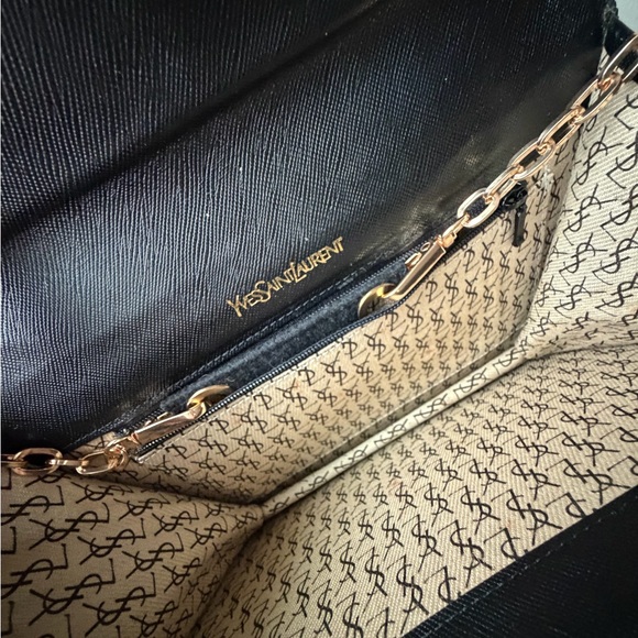 Yves Saint Laurent Black Leather Envelope Clutch - Vintage - Picture 12 of 13